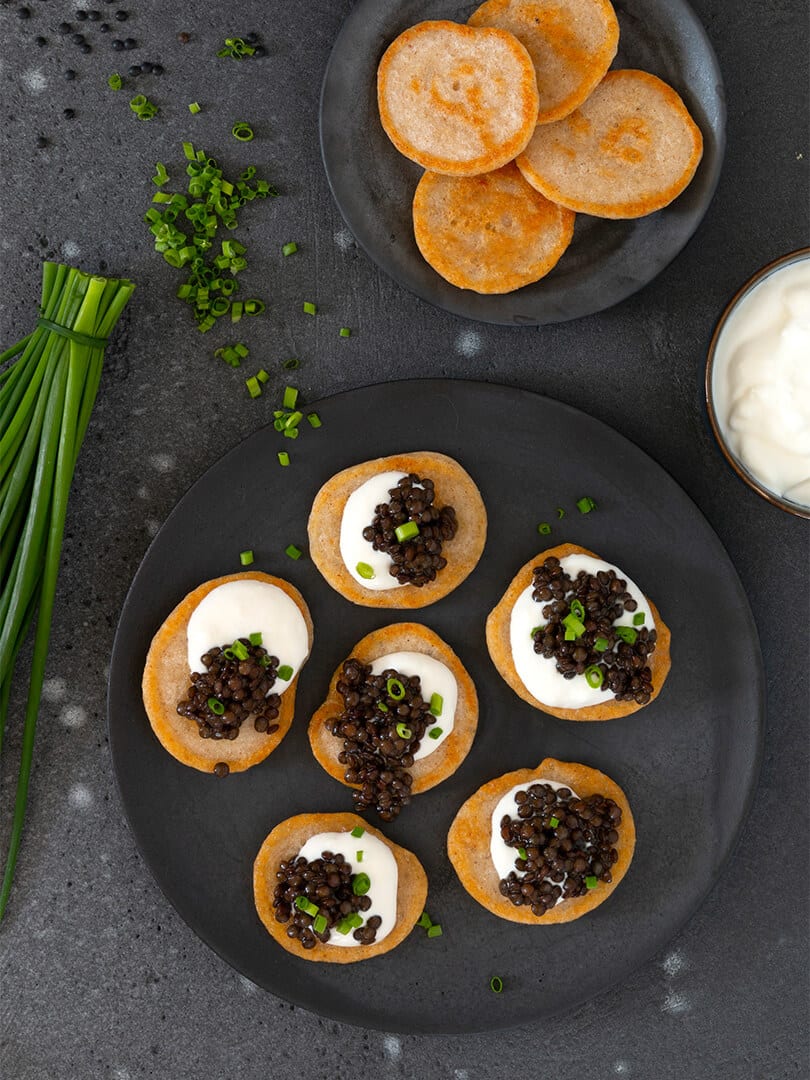 en-PSP-RTS-double-beater-accessory-Recipe_02_Blinis-with-beluga-lentils_810x1080.jpg